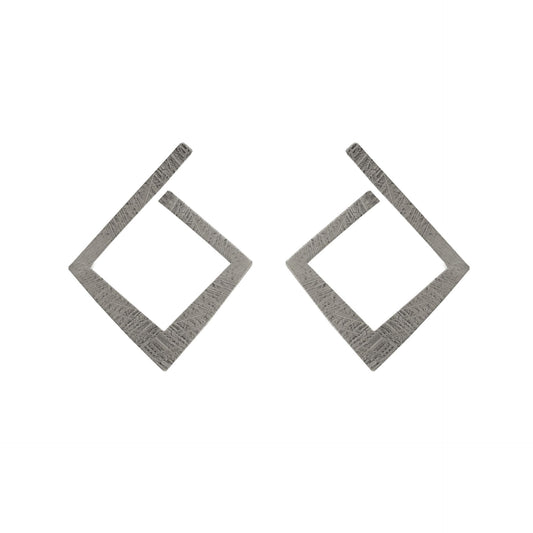 Pendientes cortos textura espiral cuadrado Good Morning en Plata