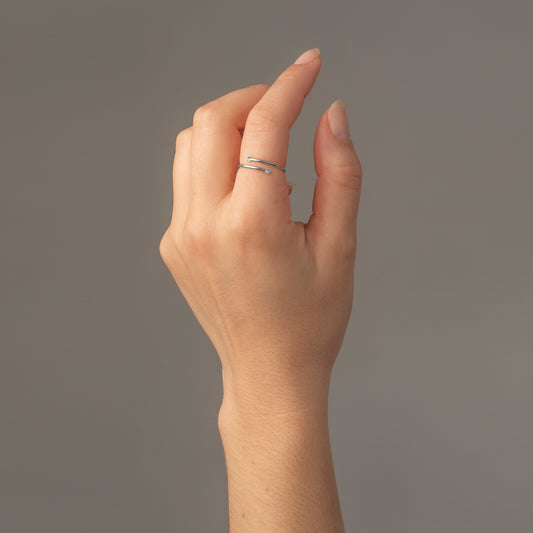 Anillo ajustable Iris espiral cristal en Plata baño rodio