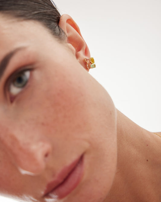 Pendientes botón Amalfi con cristal multicolor en Plata baño Oro