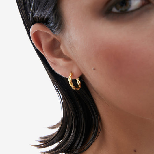 Pendientes aro Fluency 17mm trenzada en Plata