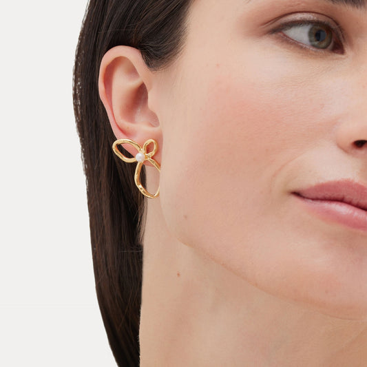 Pendientes botón hoja Ohayo con perla en Plata