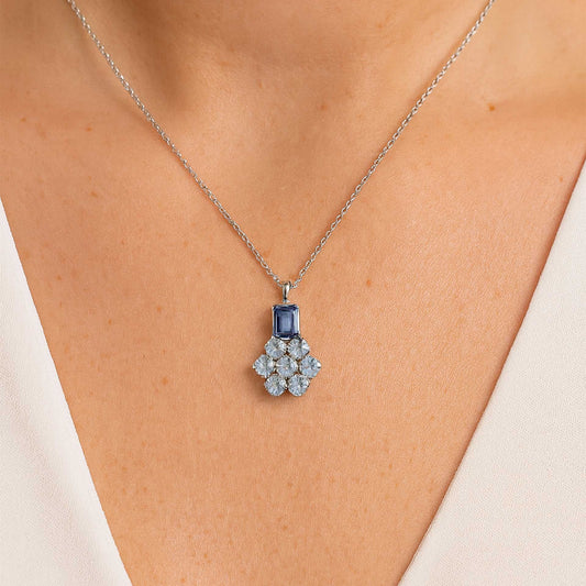 Collar corto Antonella flor cristal azul en Plata baño rodio