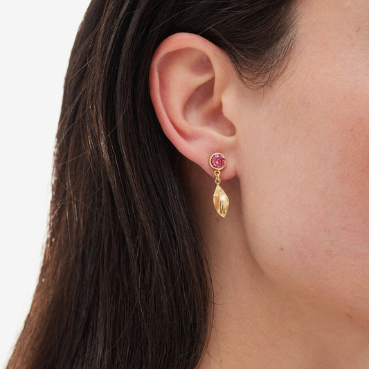 Pendientes cortos hoja Bom Dia con 7mm cristal rosa en Plata baño Oro