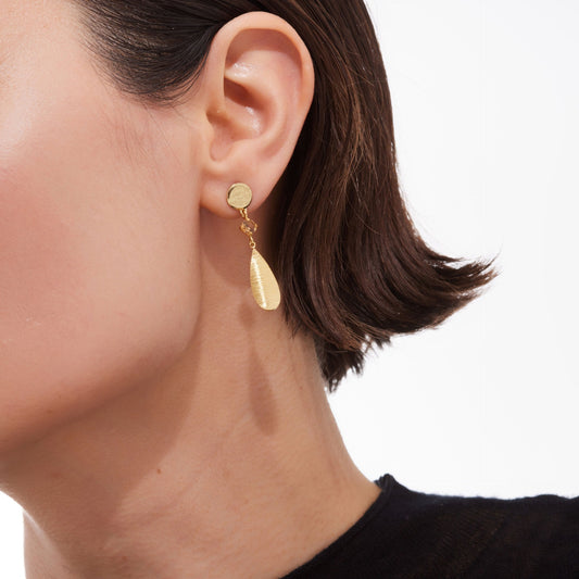 Pendientes largos Noise textura cristal champán en Plata baño Oro