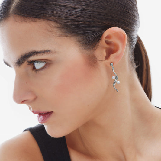 Pendientes largos Milan perla en Plata