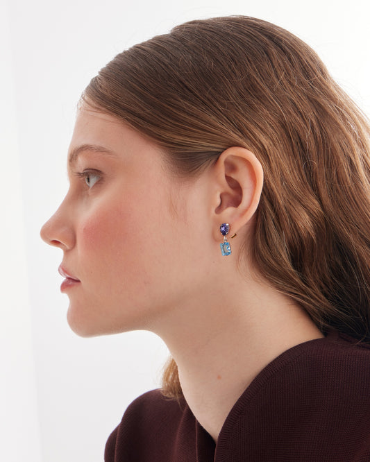 Pendientes cortos Borea con cristal azul y morado en Plata baño Rodio