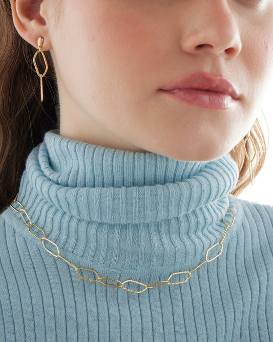 Collar corto textura eslabón Alpina en Plata