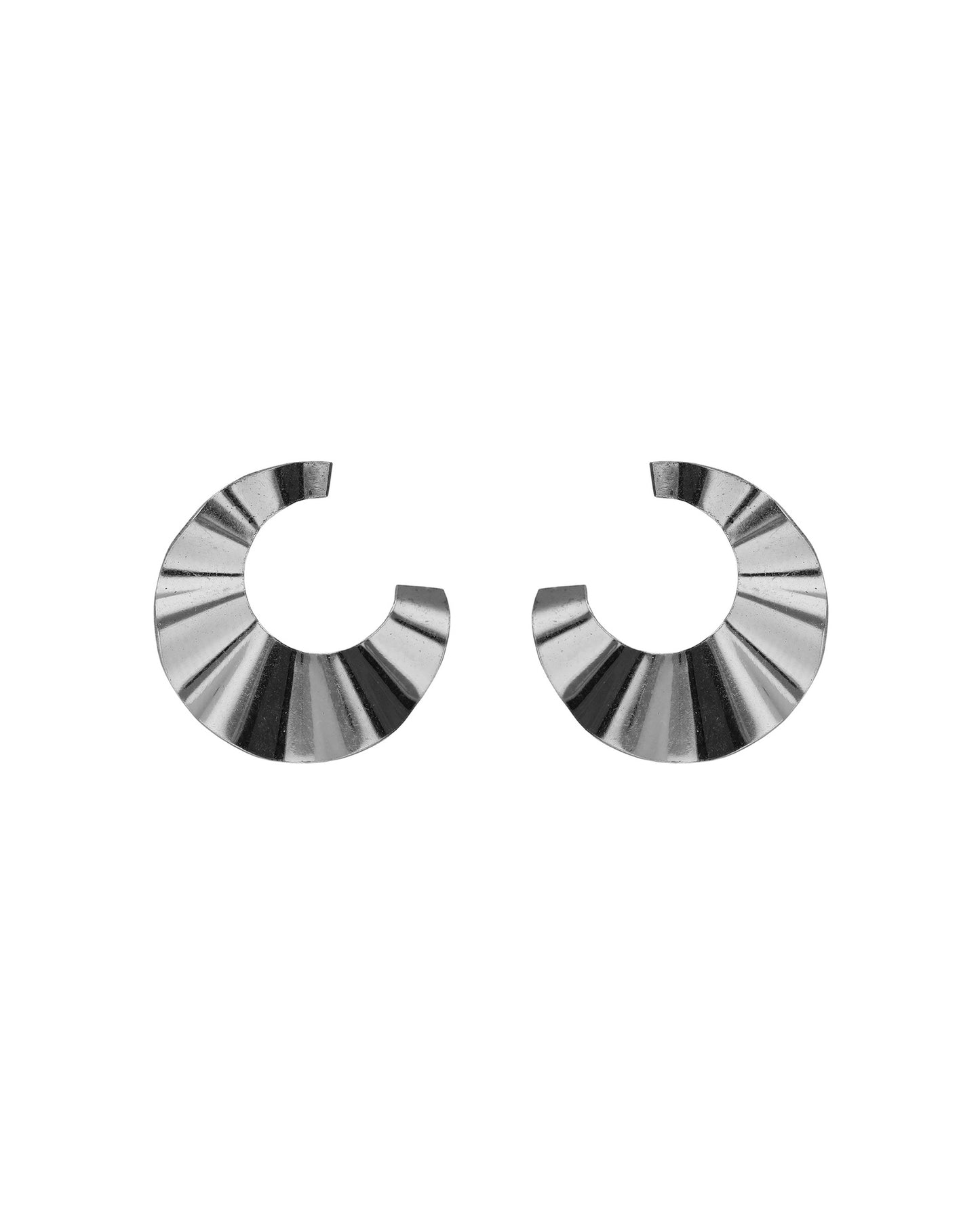 Pendientes cortos Alpina en Plata