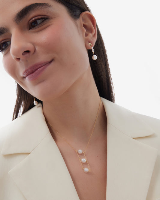 Collar largo Solene con perla barroca en Plata baño Oro