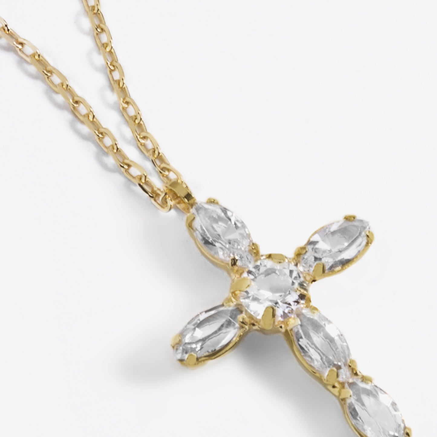 Collar corto Arisa cruz cristal en Plata baño Oro
