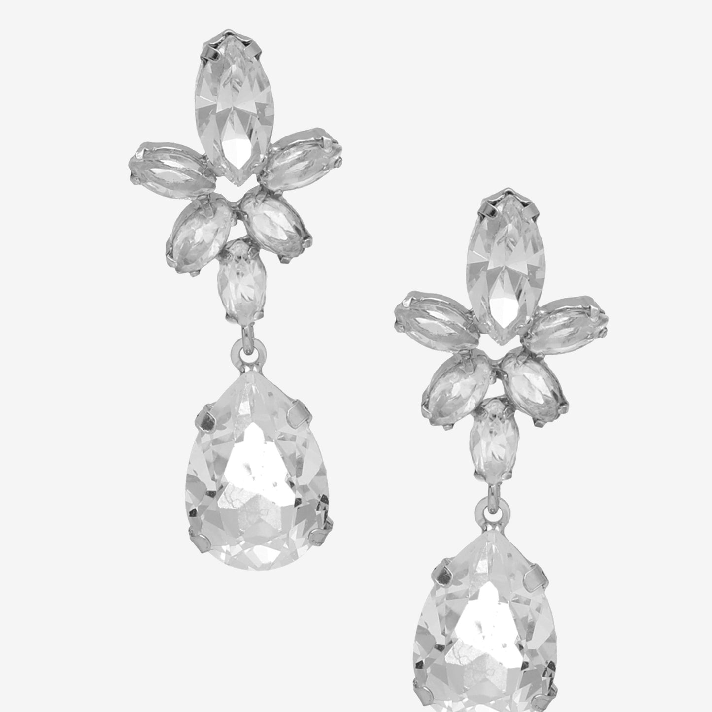 Pendientes cortos Grace flor cristal blanco en Plata baño rodio
