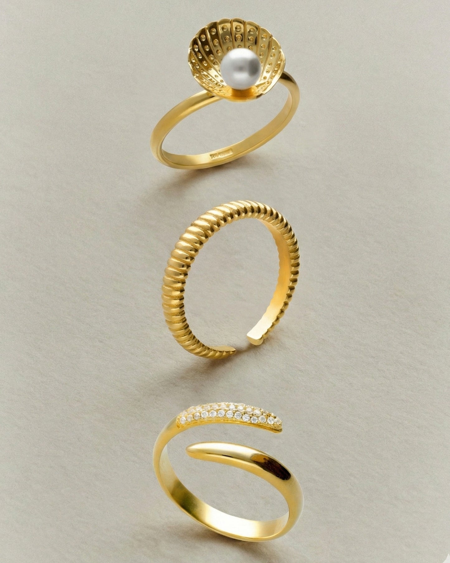 Anillo ajustable Solene textura en Plata baño Oro