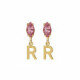Pendientes pequeños letra R color rosa bañados en oro image