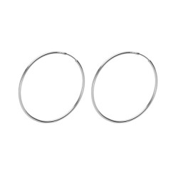 Minimal sterling silver hoop earrings in midium shape