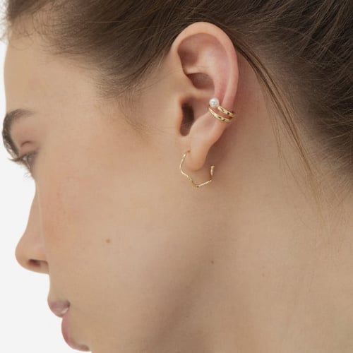 Amber curved hoop earrings in gold plating