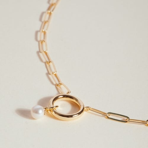 Collar circulo perla de Greta en oro