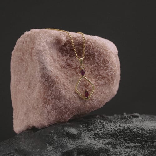 Collar rombo amethyst de Etnia bañado en oro