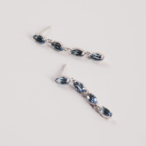 Las Estaciones crystals aquamarine earrings in silver.