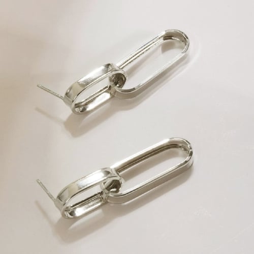 Capture links earrings in silver