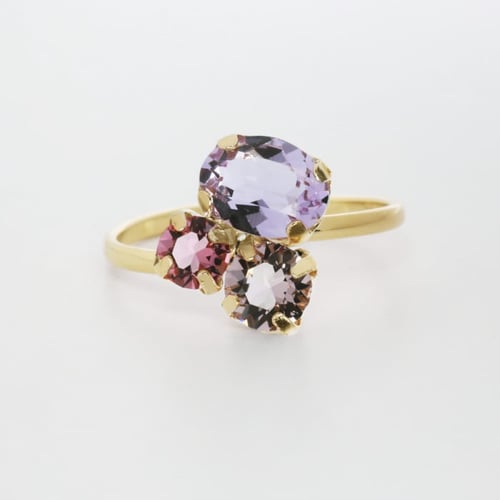 Alexandra crystals violet ring in gold plating.