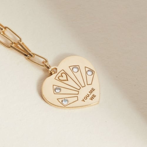 Me Enamora heart necklace in gold plating