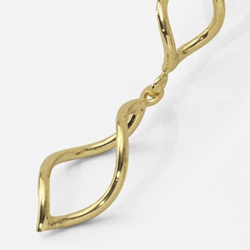 Viena gold-plated short earrings in waves shape