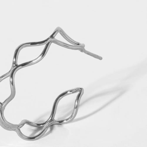 Viena sterling silver hoop earrings in waves shape