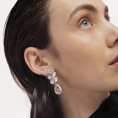 Blooming flower crystal earrings in silver