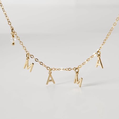 Collar corto personalizable de 4 letras y cristal blanco bañado en oro