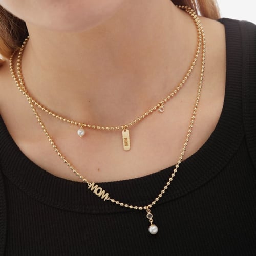 MOTHER gold-plated short necklace with white in Mom shape