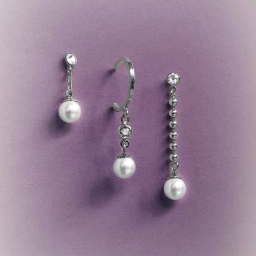 Pendientes largos perla color blanco elaborados en plata