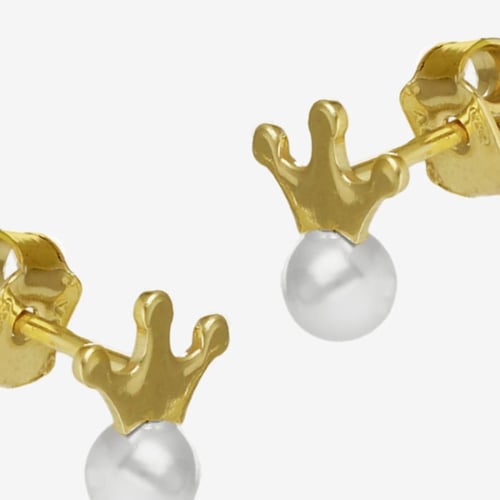 Pendientes pegados corona color perla bañados en oro
