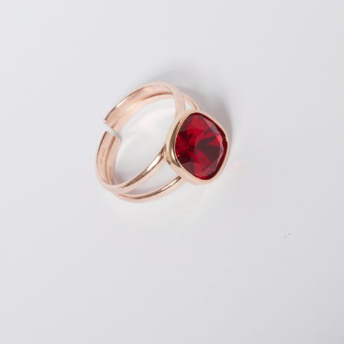 Basic square siam ring in rose gold plating in gold plating