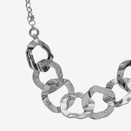 Essence sterling silver short necklace in circle shape