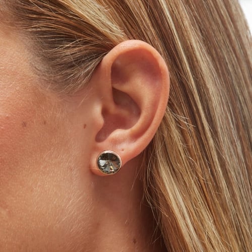 Basic diamond earrings in rose gold plating