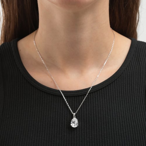 Magnolia sterling silver short necklace with white in tear shape
