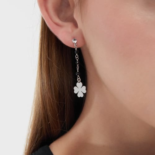 Clover jet earrings in silver