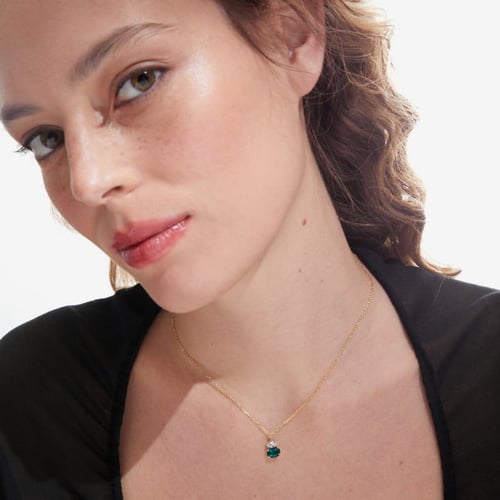 Cinnamon gold-plated short necklace with green crystal in you&me shape