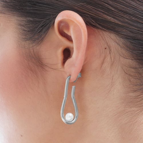 Milan rhodium-plated irregular hoop earrings with a pearl