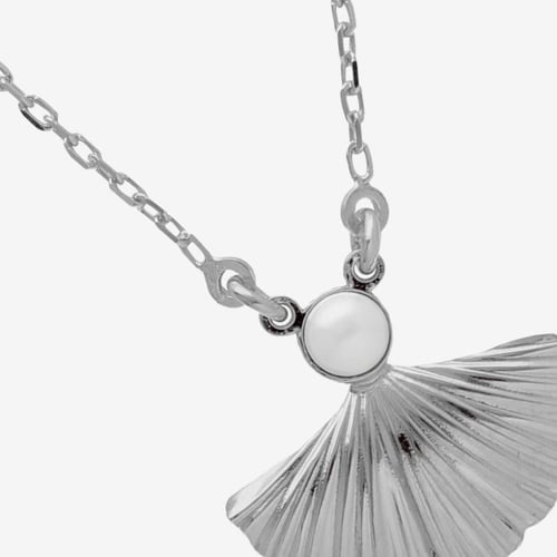 Tokyo rhodium-plated shell shape necklace with a pearl