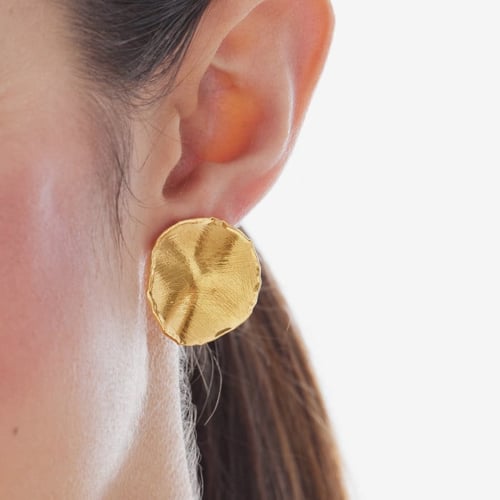 New York gold-plated satin-finish circle shape earrings