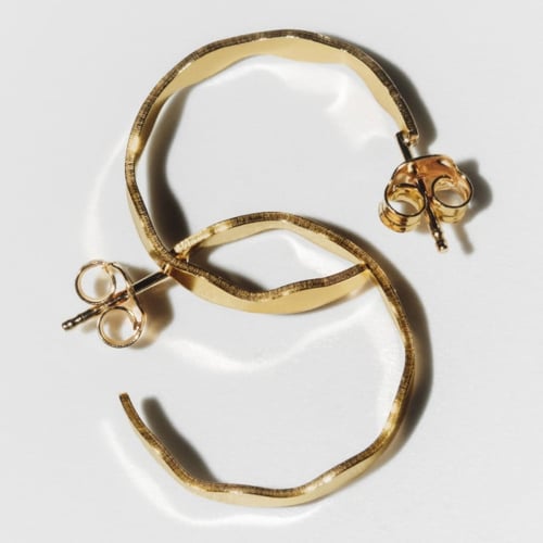 Tokyo gold-plated flat waves 20 mm hoop earrings