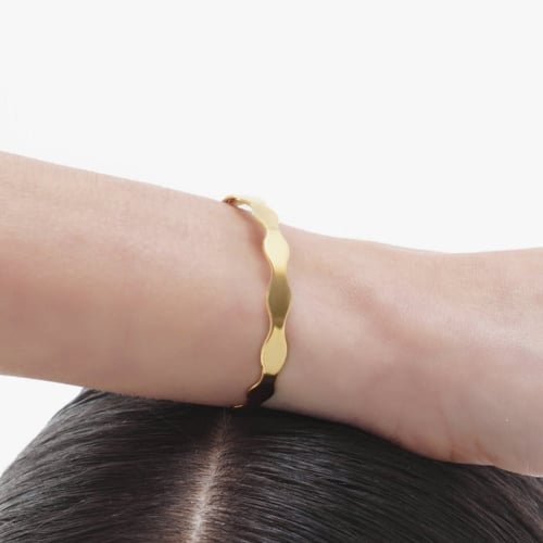 Tokyo gold-plated flat waves open bracelet
