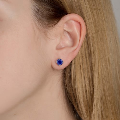 Basic round royal blue earrings in silver