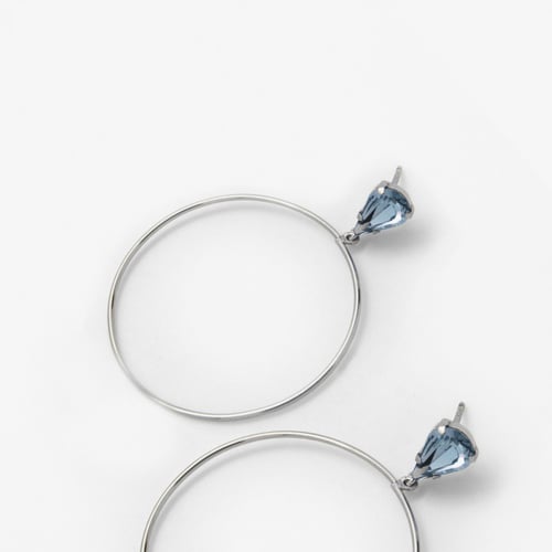 Pendientes círculo azul elaborados en plata