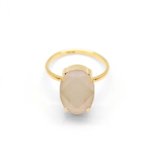 Iconic oval ivory cream ring in gold plating