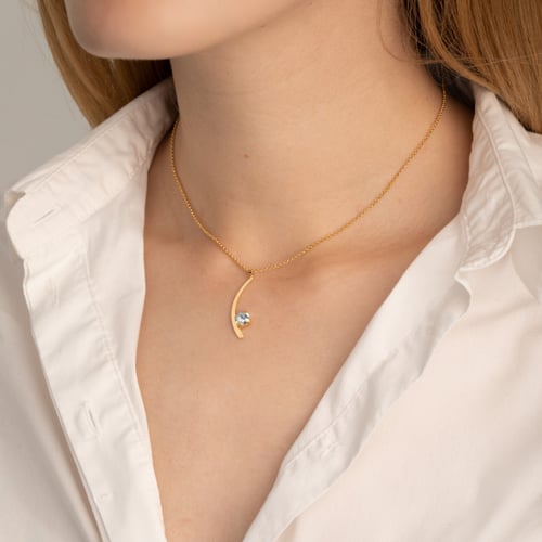 Selene crystal curved necklace in gold plating