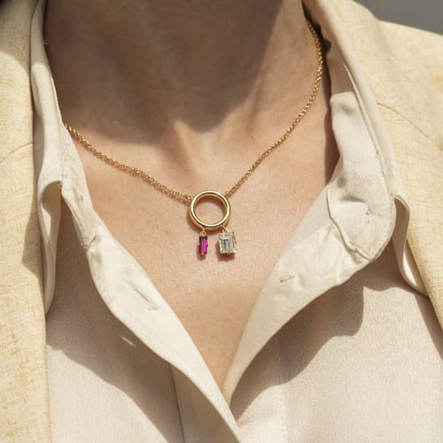 Macedonia circle fuchsia necklace in gold plating