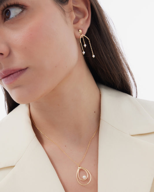 Collar largo Solene gota con perla en Plata baño Oro