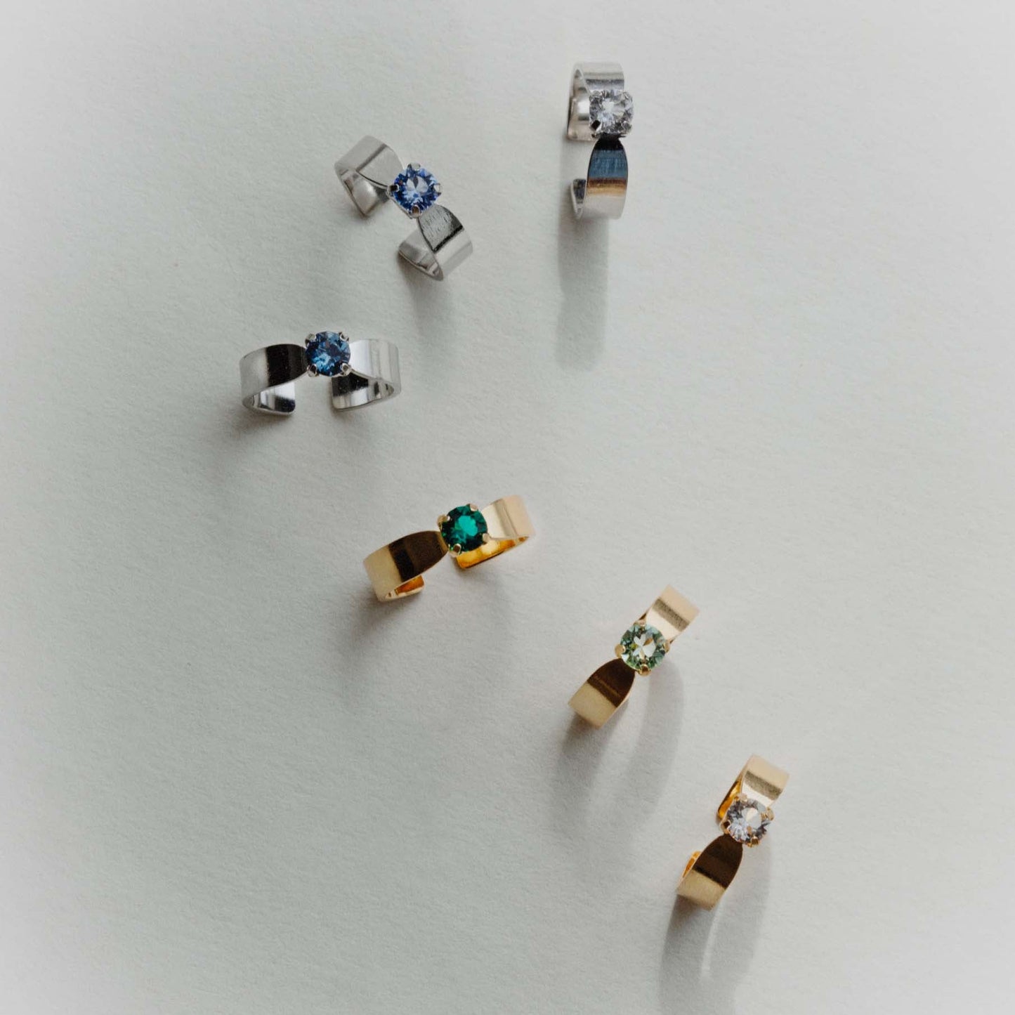 Anillo ajustable Alpina con cristal en Plata baño Oro
